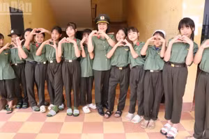[Photos] Les premiers jours en uniforme dans une école particulière