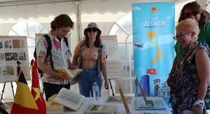 Le stand du Vietnam au festival ManiFiesta 2025 en Belgique. Photo : VNA.