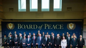 Le secrétaire général To Lam et les chefs de délégation assistent à la réunion inaugurale du Conseil de la paix sur Gaza. Photo : VNA.