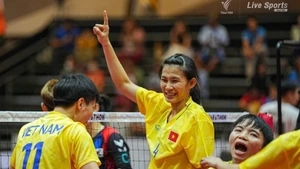 Le 27 juillet, l’équipe féminine vietnamienne remporte le titre mondial en épreuve de quadrant après une victoire renversante 2-1 contre la Thaïlande, lors du Championnat du monde de Sepak takraw 2025 tenu en Thaïlande. Photo : qdnd.vn