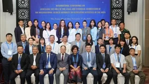 Les délégués participent au séminaire scientifique international. Photo: baoquocte