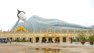 La pagode Som Rong est située dans le quartier de Soc Trang, ville de Can Tho. Photo : VNA
