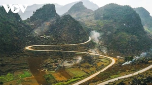 La beauté du plateau calcaire de Dông Van, premier parc géologique du Vietnam. Photo: VOV