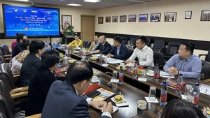 Le séminaire se déroule au complexe multifonctionnel Hanoï-Moscou. Photo : NDEL.