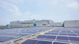 Le projet solaire sur toiture de SEV devrait produire une quantité d'électricité propre équivalente à 2,59 millions de kWh par an. Photo: CPV