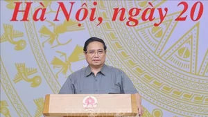 Le Premier ministre Pham Minh Chinh, à la tête du Comité de pilotage chargé de la révision et de la clarification du système juridique, a affirmé trois objectifs de la révision juridique lors de la sixième réunion du comité, qui s'est tenue à Hanoï le 20 septembre. Photo : VNA.
