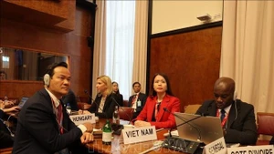 La vice-ministre des Affaires étrangères du Vietnam, Nguyên Minh Hang, participe au débat général de la CNUCED16. Photo : VNA.