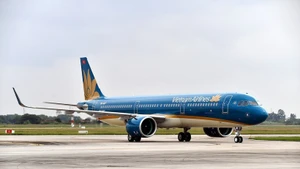 Vietnam Airlines a annoncé le 29 novembre avoir reçu les instructions d'Airbus et de la CAAV concernant la mise à jour logicielle de ses A320 et A321. Photo: VNA