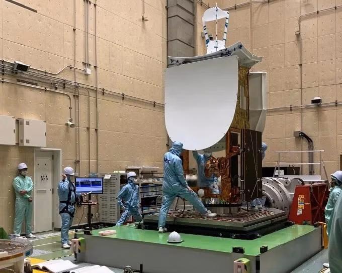 Le satellite LOTUSat-1 a été construit au Japon. Photo : VNSC.