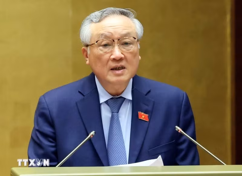 Le président de la Cour populaire suprême du Vietnam, Nguyen Hoa Binh, préside la conférence. Photo: VNA