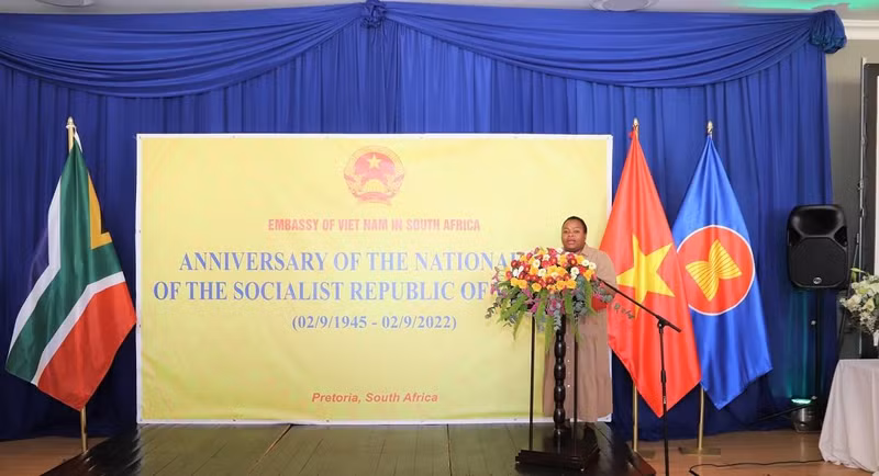La vice-ministre du Bureau présidentielle de l’Afrique du Sud, Thembi Siweya, a félicité le Vietnam pour ses réalisations enregistrées dans la cause d’édification du pays. Photo : baoquocte.