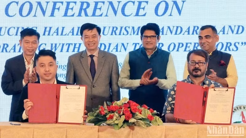 Les entreprises de la province de Lam Dong et de l'Inde ont signé un accord de coopération.