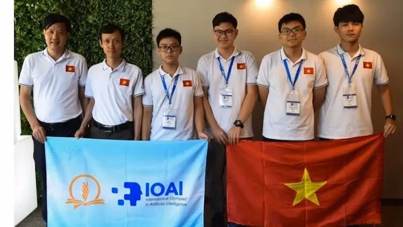 L'équipe Vietnam 1 du lycée d'excellence Hanoï-Amsterdam a obtenu la médaille de bronze. Photo : NDEL.