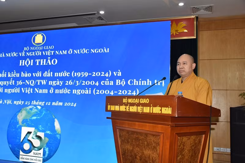 Le vénérable Thich Duc Thiên, vice-président et secrétaire général du Conseil d’administration de l'EBV. Photo : thoidai.vn
