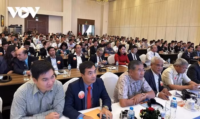 Plus de 80 entreprises vietnamiennes se sont réunies dimanche, à Hô Chi Minh-Ville, dans le cadre du Forum des entreprises Vietnam - Laos – Cambodge 2024. Photo : VOV.