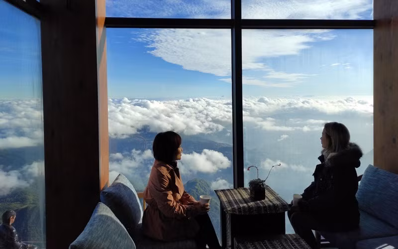 Admirer la mer de nuages au sommet du Fansipan ảnh 5 Admirer la mer de nuages au sommet du Fansipan ảnh 5