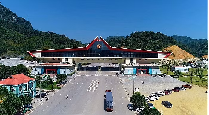 Poste-frontière de Huu Nghi, Lang Son. Photo : congthuong.