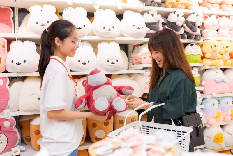 Pour la première fois, la chaîne de vente au détail chinoise, MINISO, a confirmé sa participation à l’événement. Photo d'illustration : congthuong.