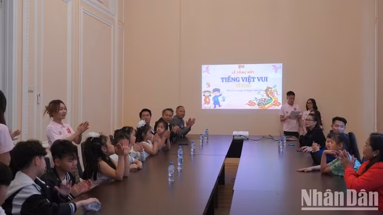 Les élèves vietnamiens participant au cours appartiennent pour la plupart aux deuxième et troisième générations vietnamiennes en Russie.