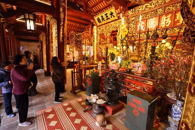 Le temple Kim Liên est le temple sacré défendant le sud. Photo: VNA