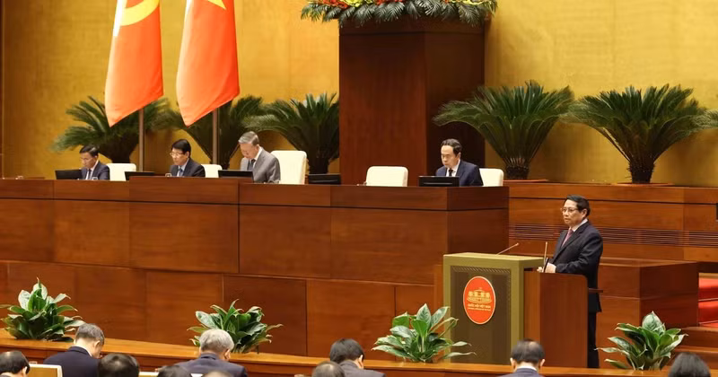 Le Premier ministre Pham Minh Chinh appelle à des actions concertées pour mettre en œuvre la résolution n°57-NQ/TW du Politburo sur la science et la technologie, à Hanoi, le 13 janvier. Photo : VNA .