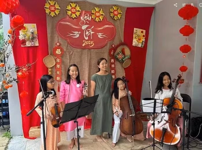 Yêu Têt 2025 est un pont reliant les Vietnamiens à travers le monde aux traditions culturelles de leur pays d’origine. Photo : baoquocte.vn Yêu Têt 2025 est un pont reliant les Vietnamiens à travers le monde aux traditions culturelles de leur pays d’origine. Photo : baoquocte.vn