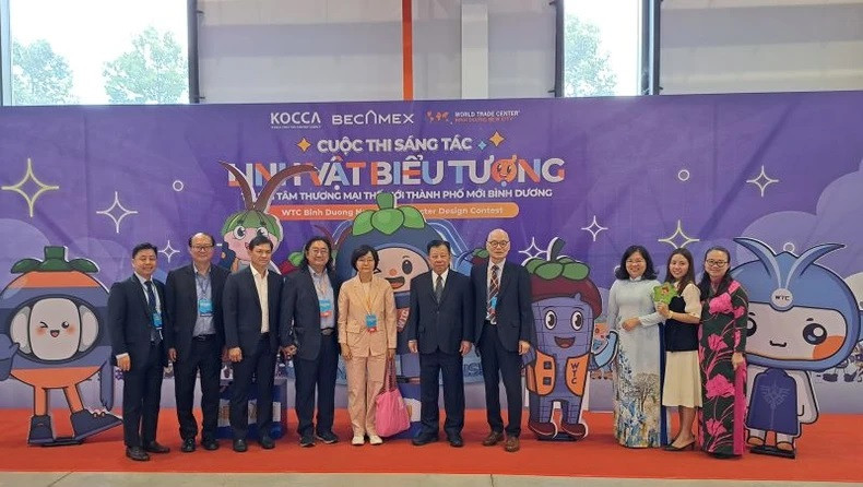 Lors de la Semaine internationale de la culture et des personnages du Vietnam. Photo : NDEL.