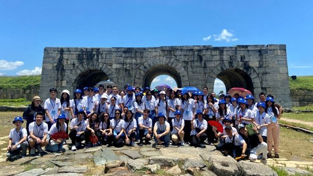 A la citadelle de la dynastie Hô, dans le district de Vinh Lôc. Photo : thoidai.com.vn