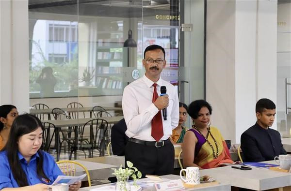 Le général de brigade Saikat Roy prend la parole. Photo : VNA. 