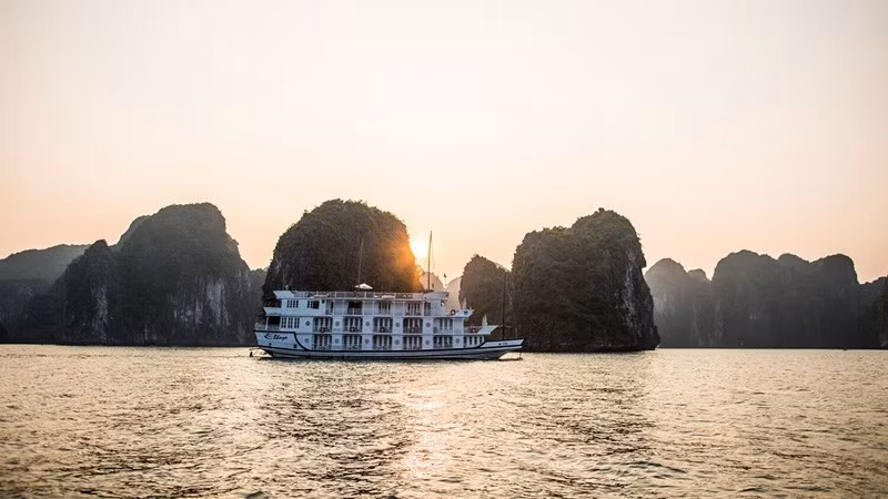 La baie d'Halong. Photo : NDEL