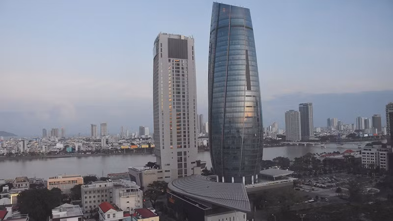 Un coin de la ville de Dà Nang en haut. Photo : NDEL.