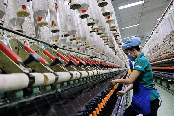 Les représentants de certaines autres entreprises textiles ont également déclaré que les commandes de textiles se sont améliorées après une longue période de stagnation. Photo : anninhthudo.vn