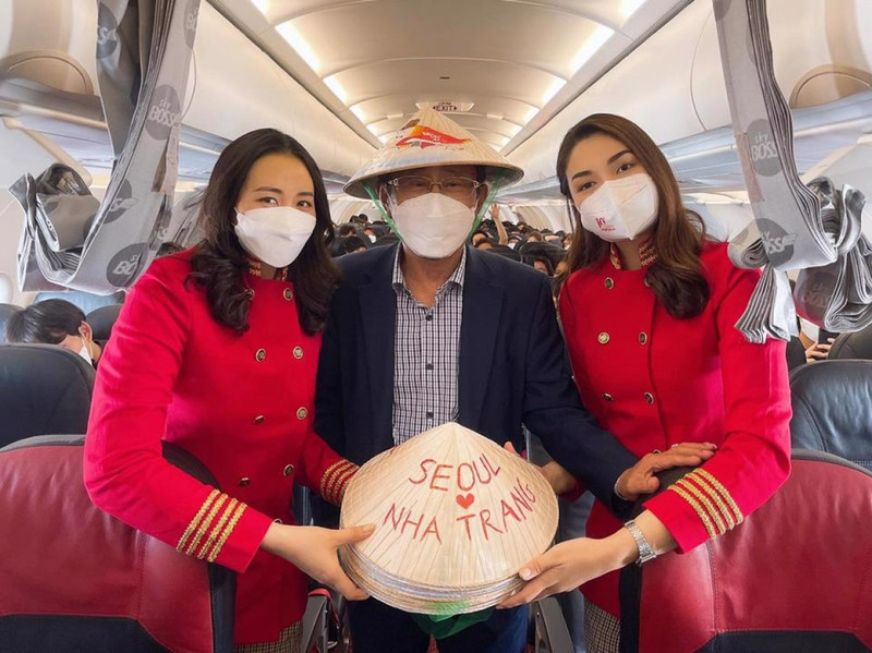 À l'heure actuelle, il y a neuf vols par semaine entre les aéroports sud-coréens et l'aéroport international de Cam Ranh. Photo : VOV.