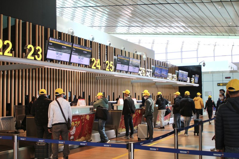 Dans l’aéroport international de Vân Dôn. Photo : NDEL