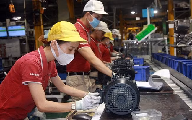 Sur les 8 premiers mois, un certain nombre d’industries de transformation et de fabrication deHanoi ont connu une augmentation de l’IPI par rapport à la même période en 2022. Photo : hanoimoi.com.vn