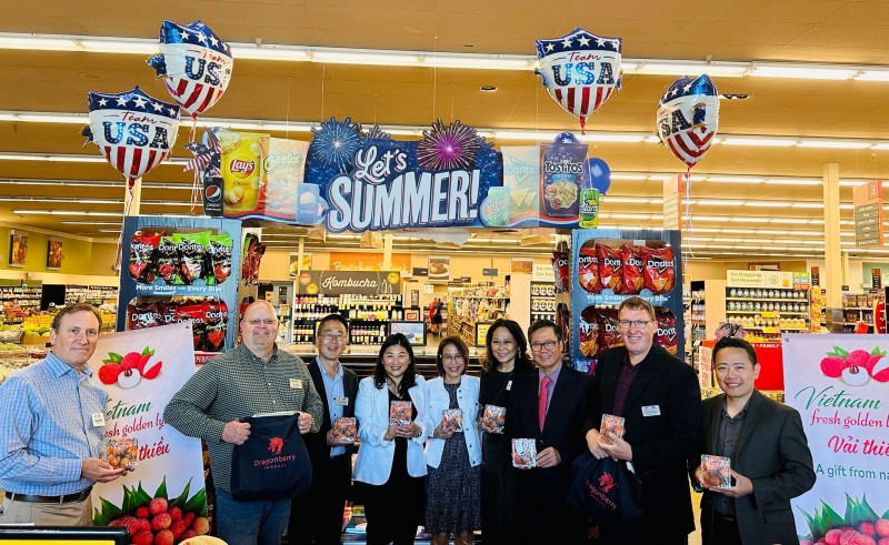 Les litchis vietnamiens sont vendus dans un supermarché Safeway. Photo : congthuong.vn