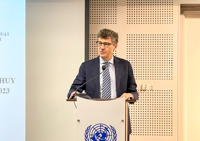 Le représentant en chef de l'UNESCO au Vietnam, Jonathan Baker, prend la parole lors de l'atelier. Photo : toquoc.vn