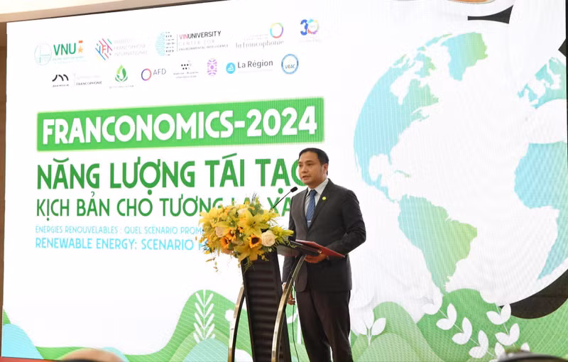 Dào Thanh Truong, vice-président de l’Université nationale de Hanoï prend la parole lors de l'ouverture de l'événement. Photo : IFI.