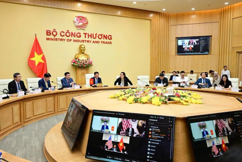 Le Vietnam et les États-Unis lancent des négociations économiques et commerciales bilatérales