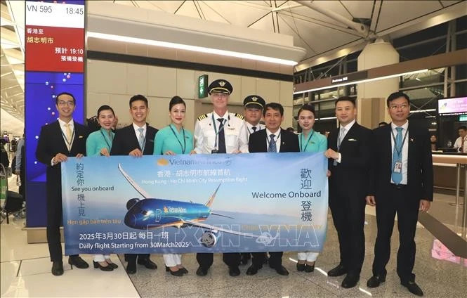 Vietnam Airlines reprend ses vols entre Hong Kong (Chine) et Hô Chi Minh-Ville. Photo. VNA