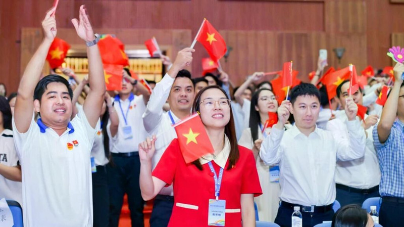 Les jeunes vietnamiens à la 23e Rencontre d'amitié entre les jeunes Vietnam - Chine. Photo : VNA/CVN.