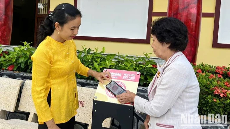 Le Journal Nhân Dân déploie le projet "J'aime tellement le Vietnam" à Bên Tre