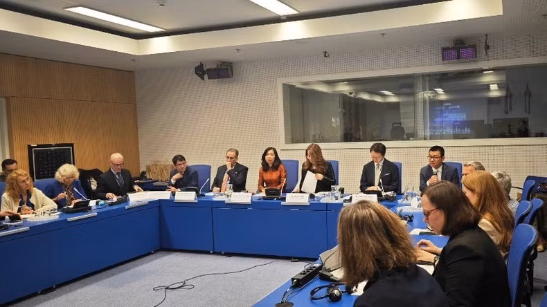 Séminaire intitulé « En route vers Hanoï : Cérémonie de signature de la Convention de l’ONU contre la cybercriminalité ». Photo : baoquocte.vn