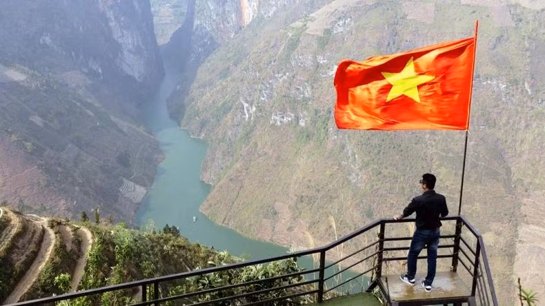 Hà Giang est une destination de premier plan en Asie, attirant chaque année un grand nombre de touristes nationaux et étrangers. Photo : NDEL. Hà Giang est une destination de premier plan en Asie, attirant chaque année un grand nombre de touristes nationaux et étrangers. Photo : NDEL.