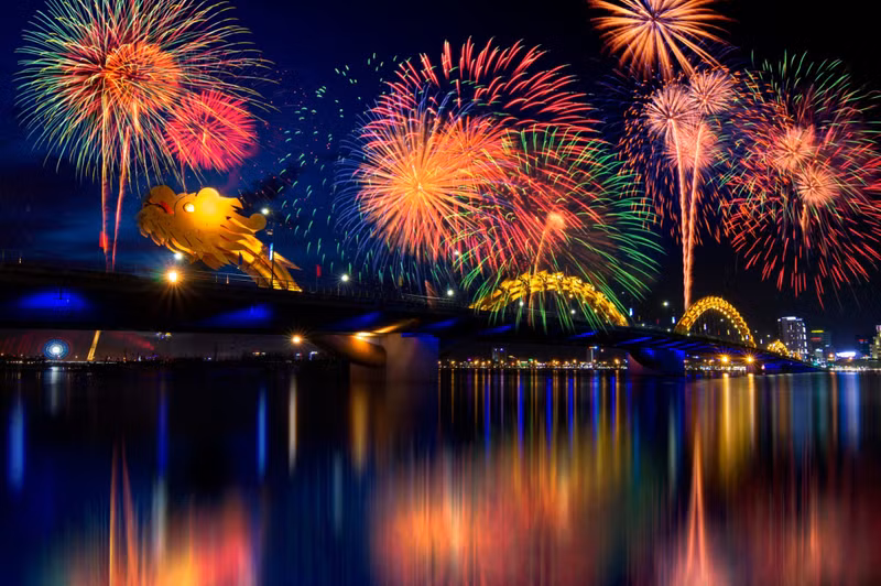 Une représentation au Festival international de feux d'artifice de Dà Nang 2024. Photo: https://danangfantasticity.com/