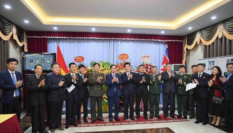 Les délégués à la célébration du 75e anniversaire de l'établissement des relations diplomatiques Vietnam – RPDC. Photo : VNA