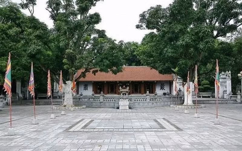 Le site du Temple, de la Pagode et de la Maison communale de Hai Ba Trung. Photo : hanoimoi.com.vn