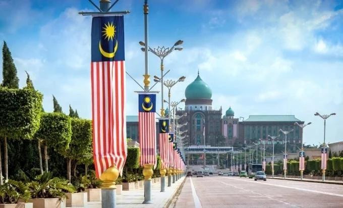 La route menant au bureau du Premier ministre malaisien dans la ville de Putrajaya. Photo : Shutterstock.