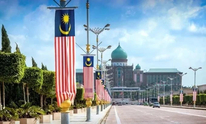 La route menant au bureau du Premier ministre malaisien dans la ville de Putrajaya. Photo : Shutterstock.