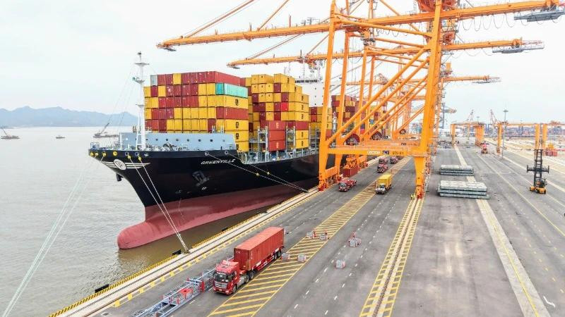 Le port à conteneurs international Hateco de Hai Phong affiche une capacité d’exploitation de 2,2 millions de TEU par an. Photo : NDEL.